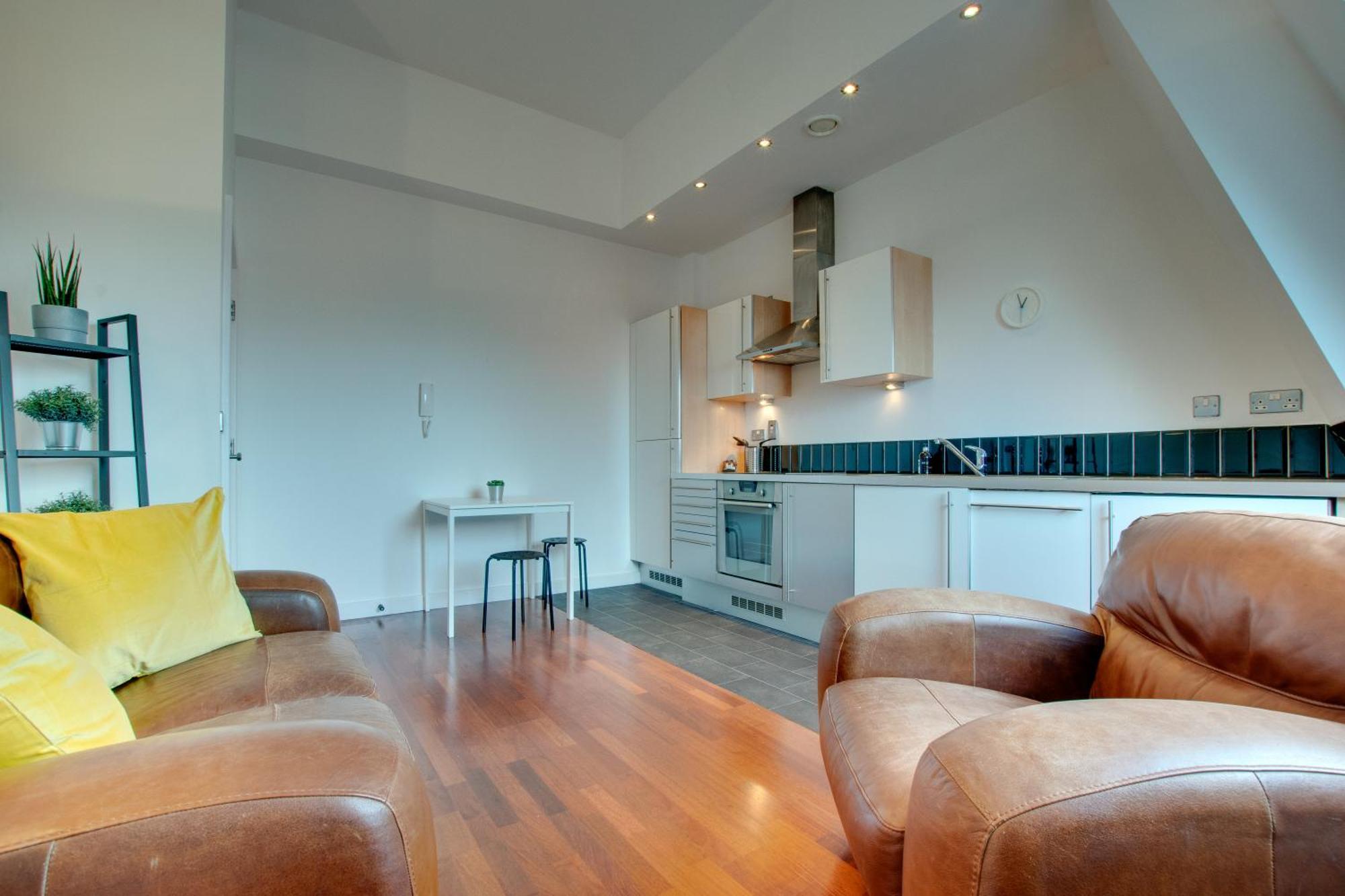 Crown Apartments 5A By Week2Week نيوكاسل أبون تاين المظهر الخارجي الصورة